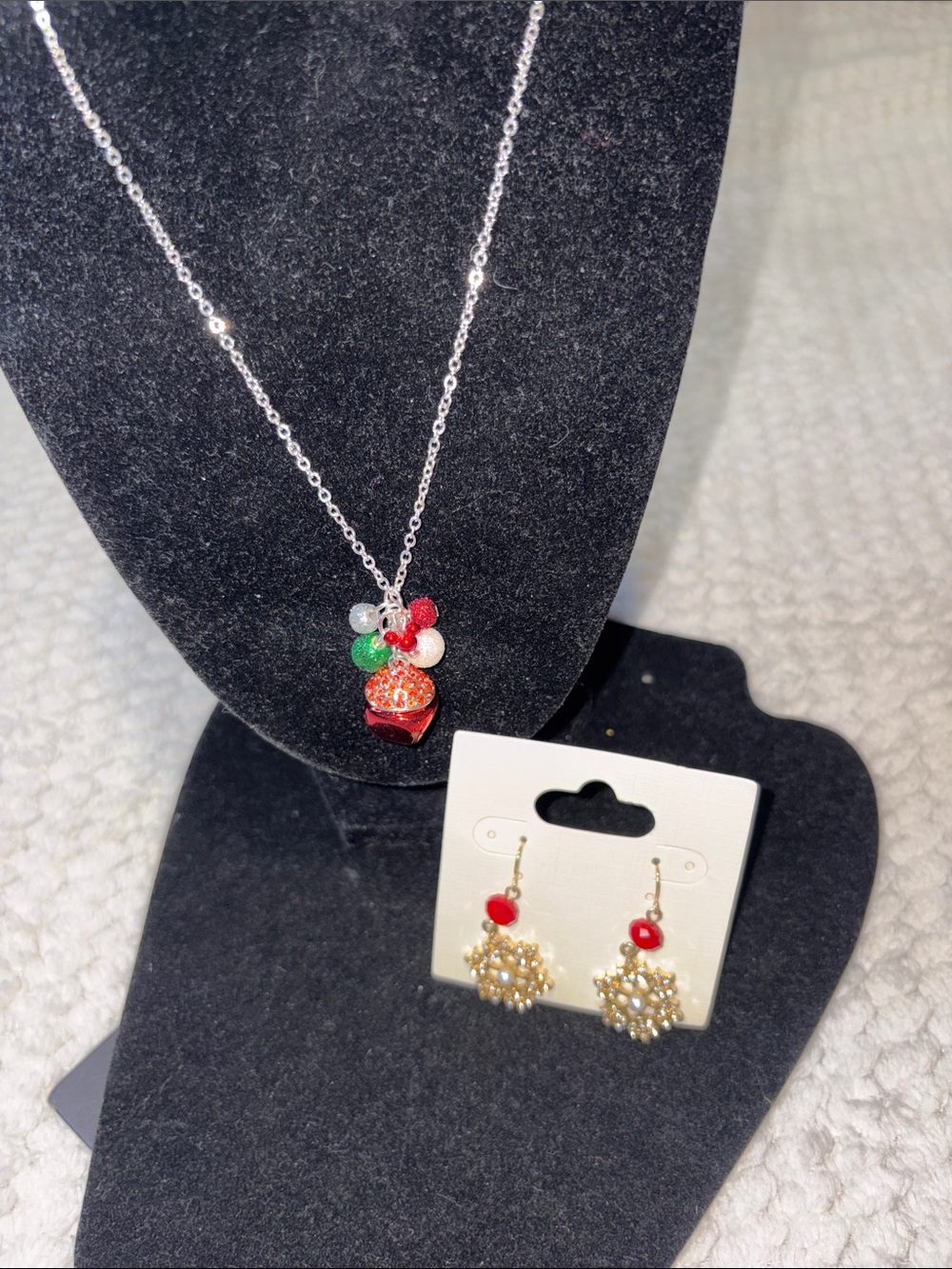 Disney Festive Red and Green Crystal Pendant Necklace and Earrings Set